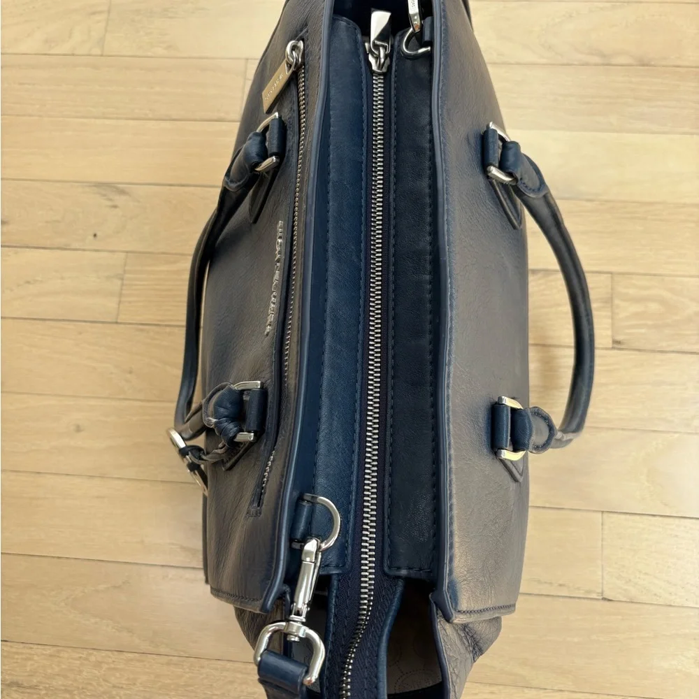 Michael Kors Black Leather Shoulder Bag - Picture 3 of 6